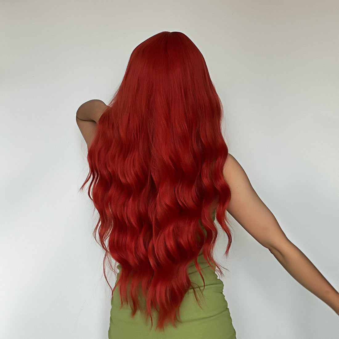 28″ 2-Shade Long Body Wave Synthetic Wig