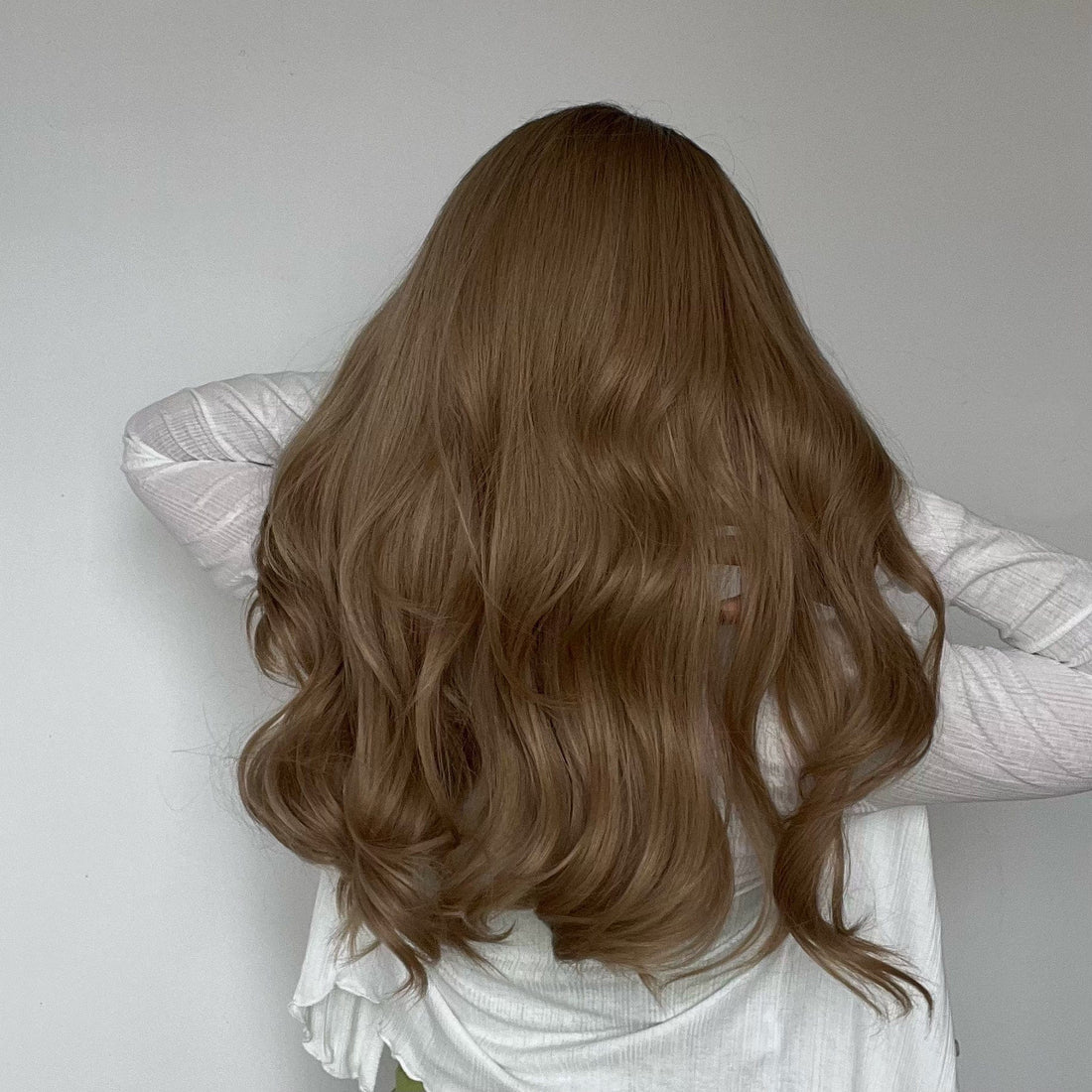 21 Inches Blow Out Style Synthetic Wig